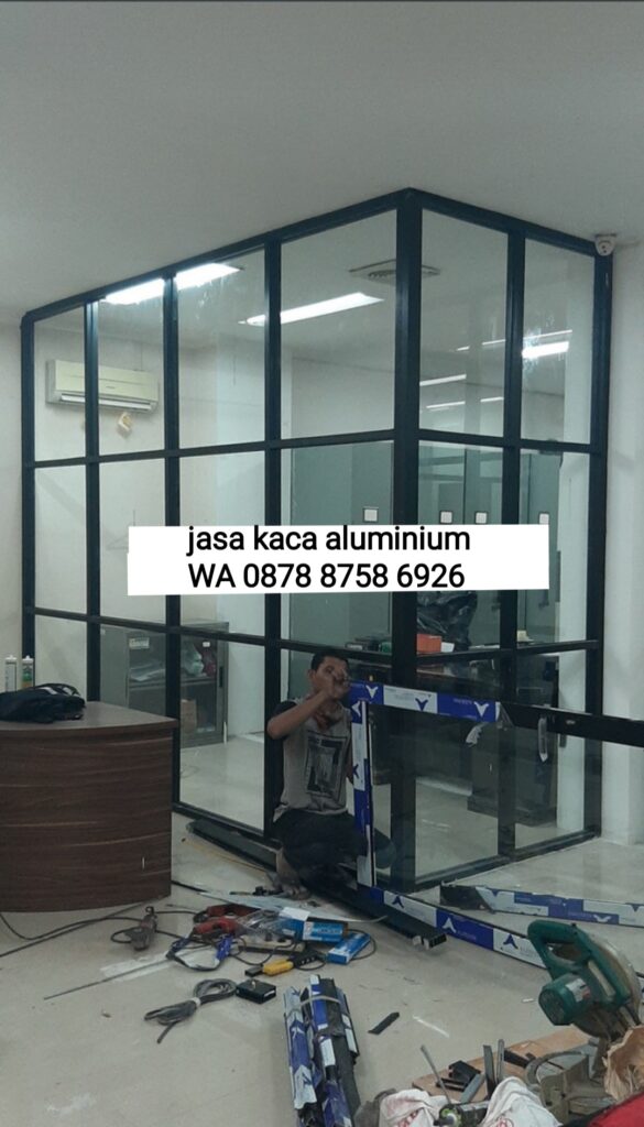 jasa pasang kaca aluminium kantor